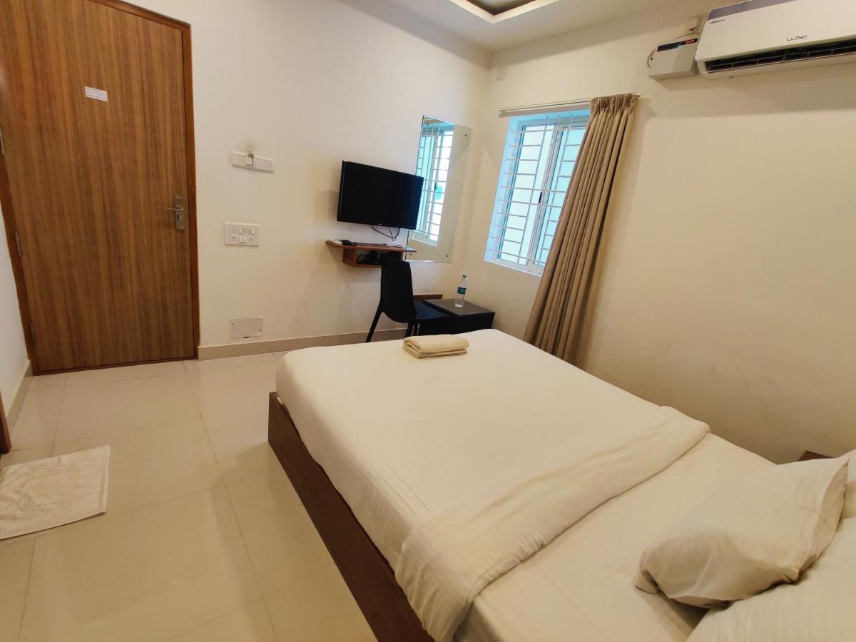 Hotel Airport City Dod Jala 外观 照片