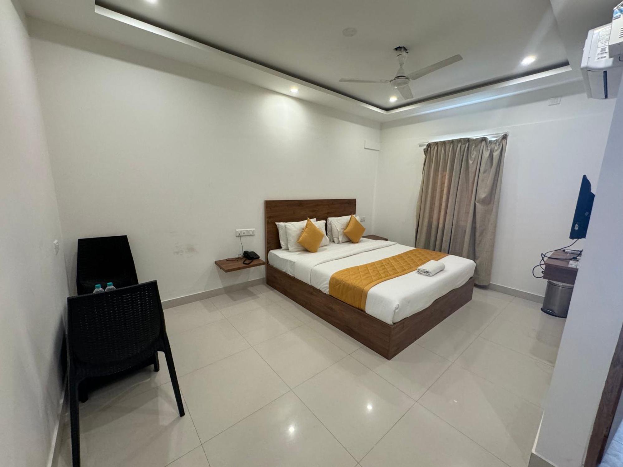 Hotel Airport City Dod Jala 外观 照片