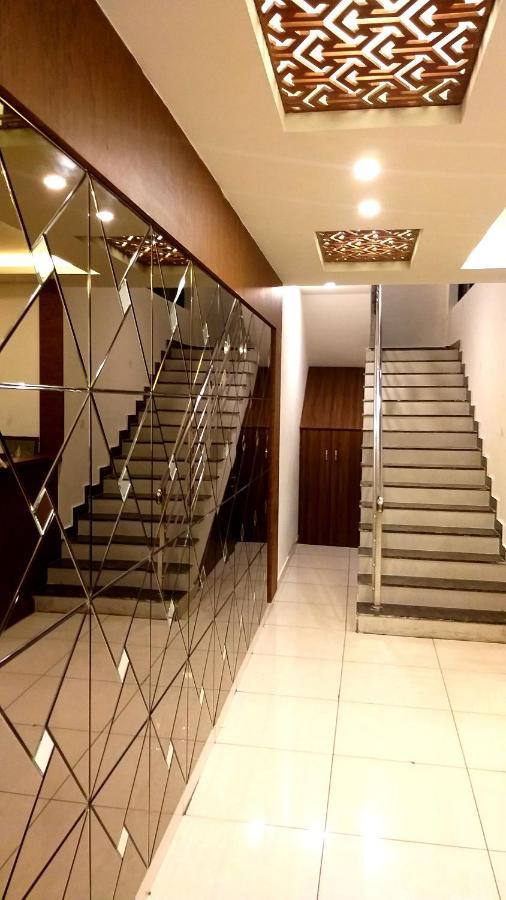 Hotel Airport City Dod Jala 外观 照片